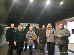🏛️✨ Граждане пожилого возраста ТЦСОН Заводского района, члены клуба «Мир искусства» посетили экскурсию в музей «Страна мини».
