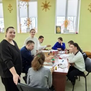 Отряд «Данко-4» БГПУ г. Минска посетили отделение реабилитации, абилитации инвалидов с мастер-классом «Роспись по камню» на тему «Гуканне Вясны».